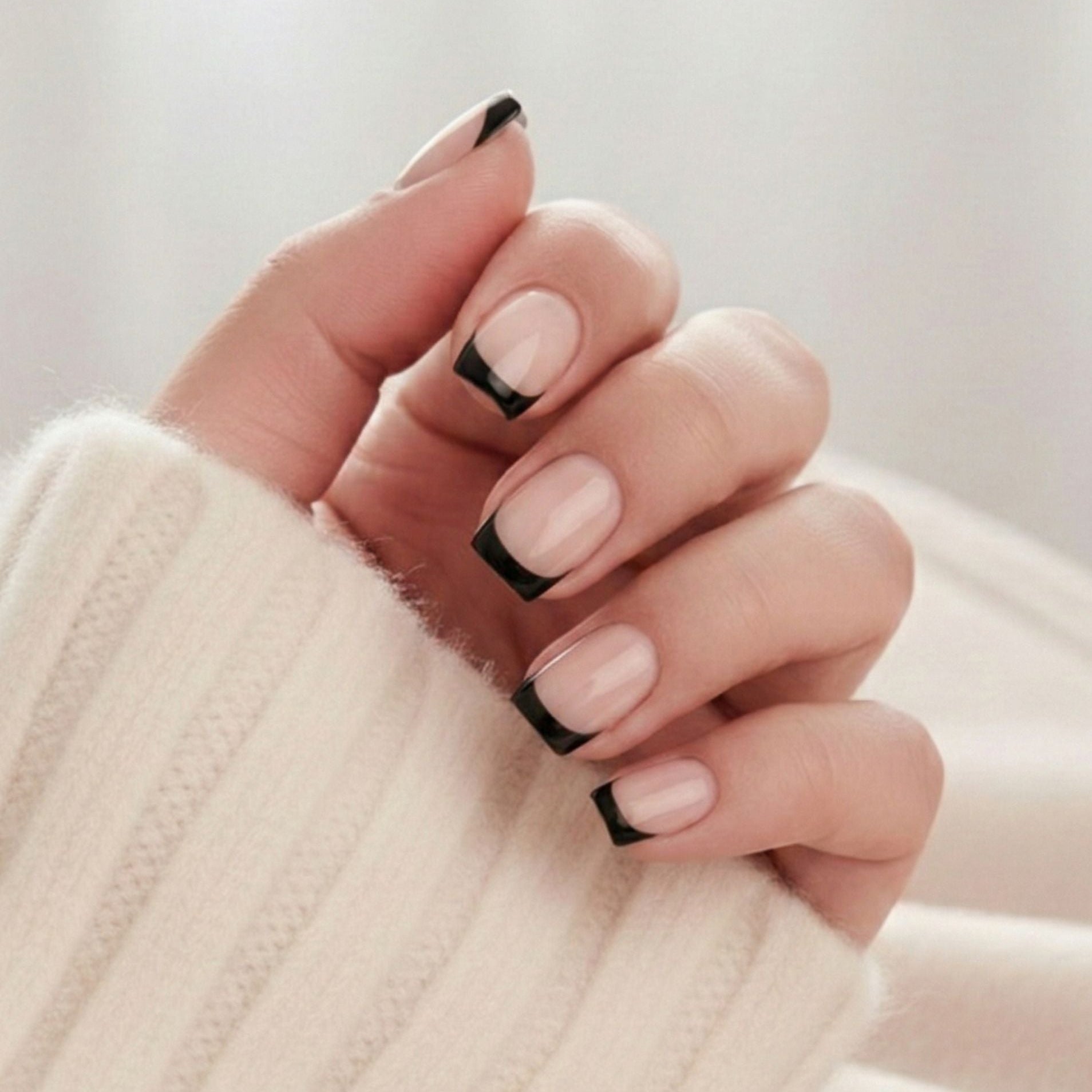 Sleek Silhouette 1/500